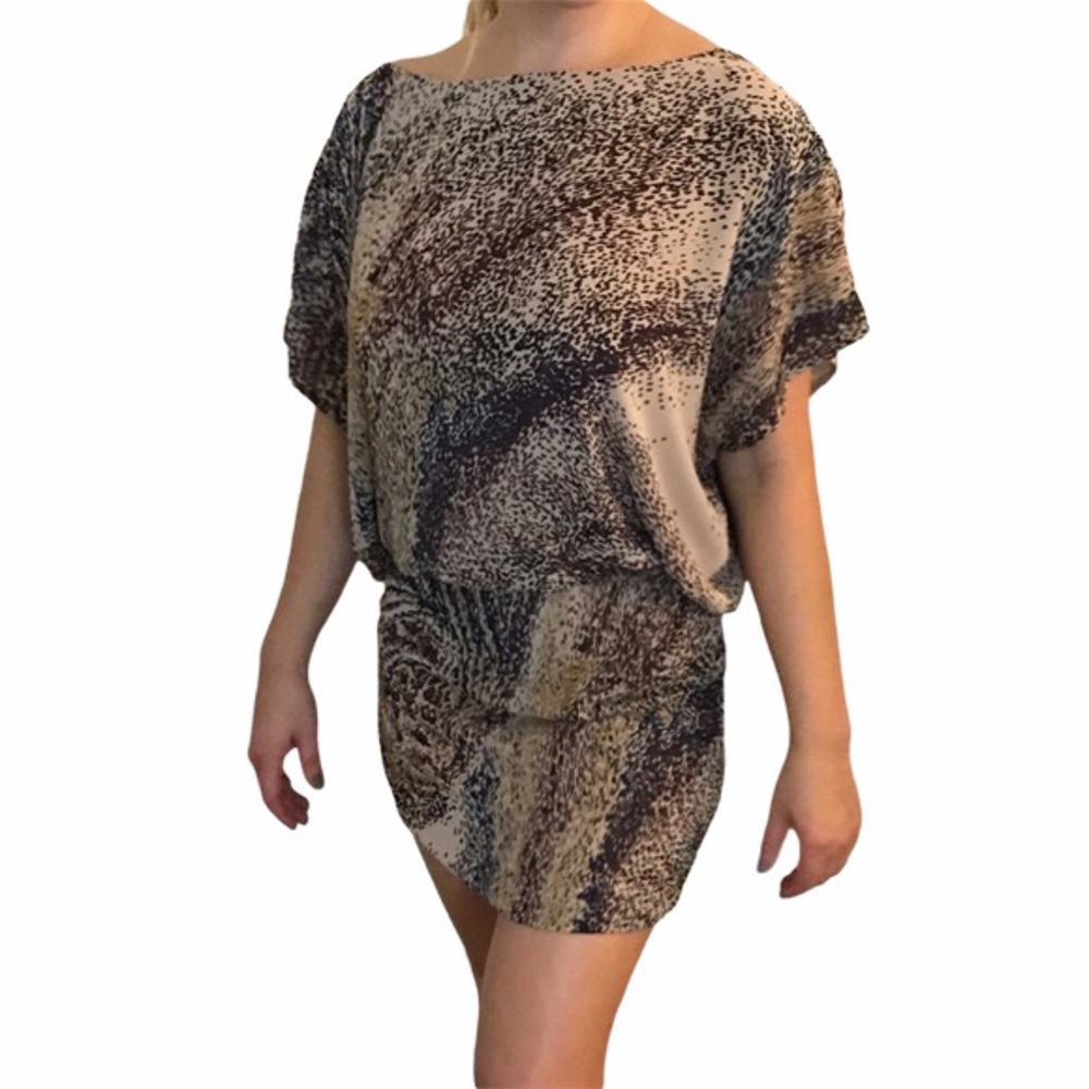 Karen Zambos Dani Dress! Spray print